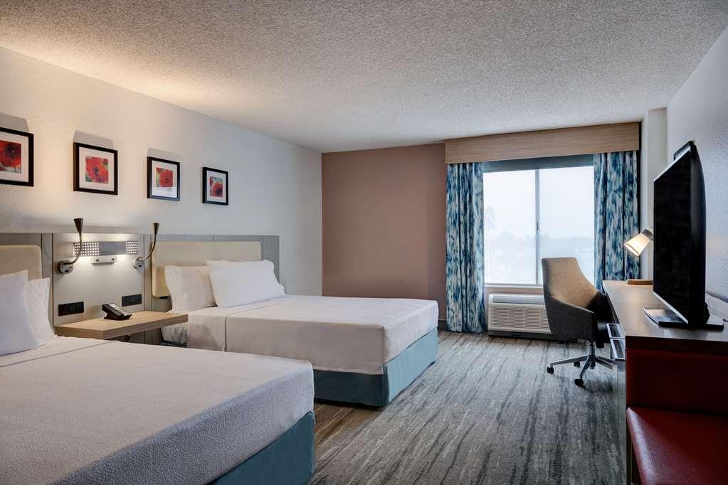 Hilton Garden Inn Anaheim/Garden Grove Rom bilde
