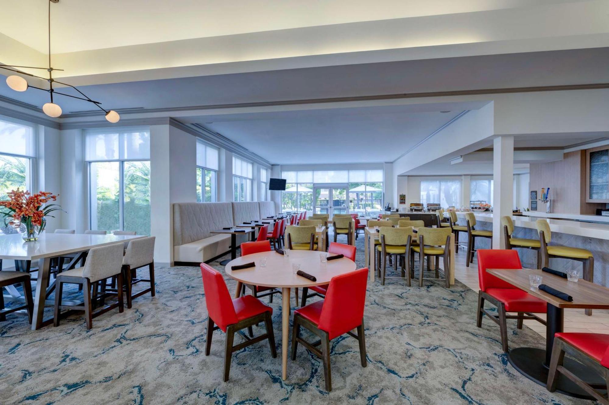 Hilton Garden Inn Anaheim/Garden Grove Eksteriør bilde